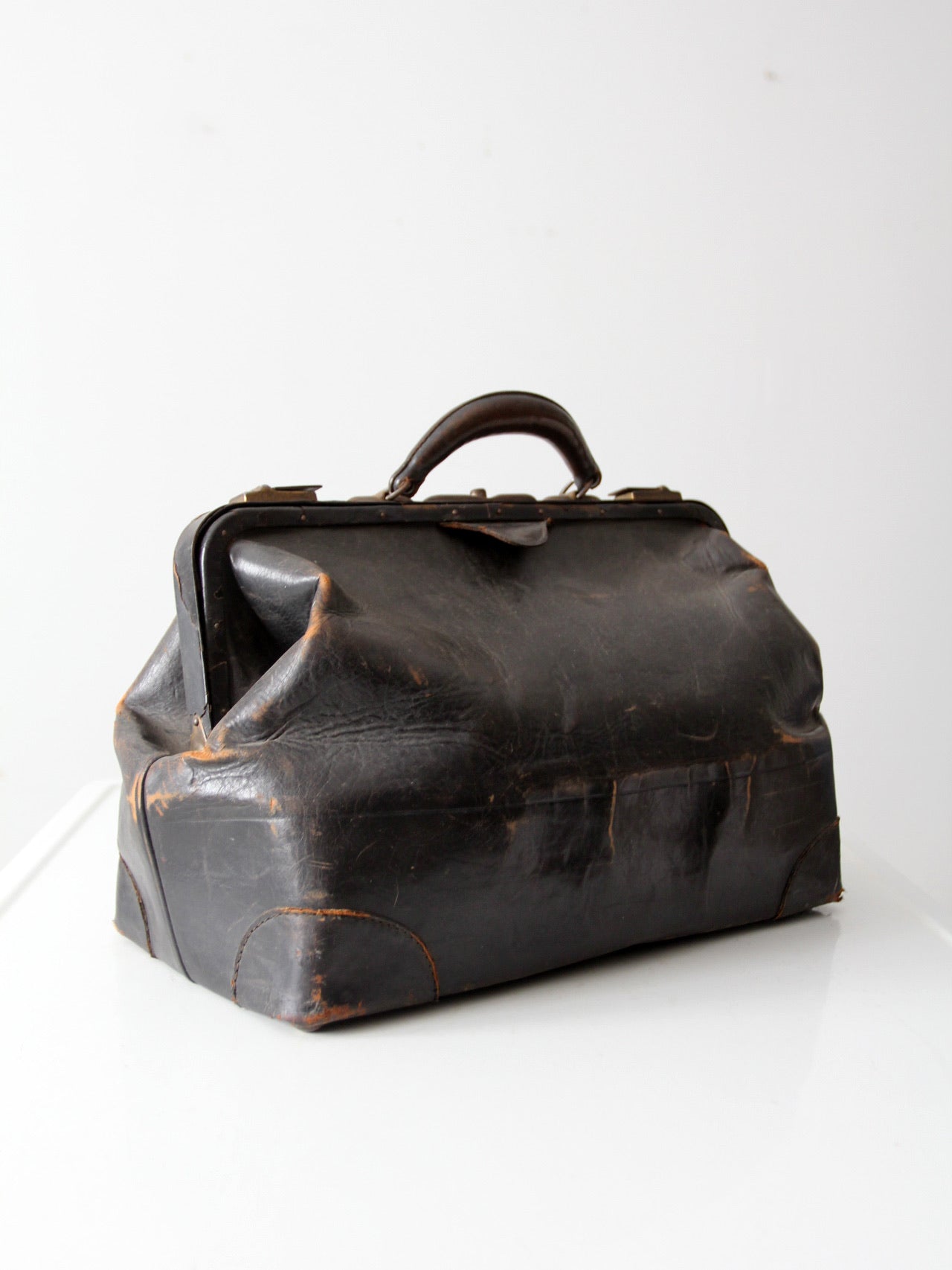 antique doctor's bag