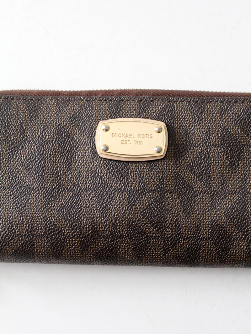 Michael Kors wallet in brown monogram