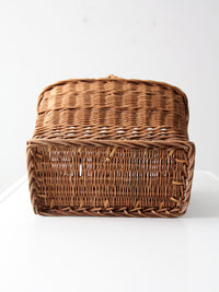 vintage wicker market basket