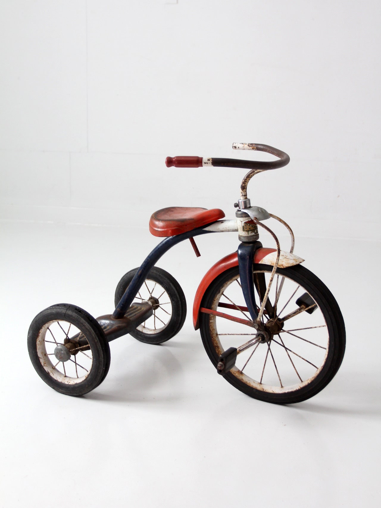 1950s Midwest Industries Americana children's tricycle