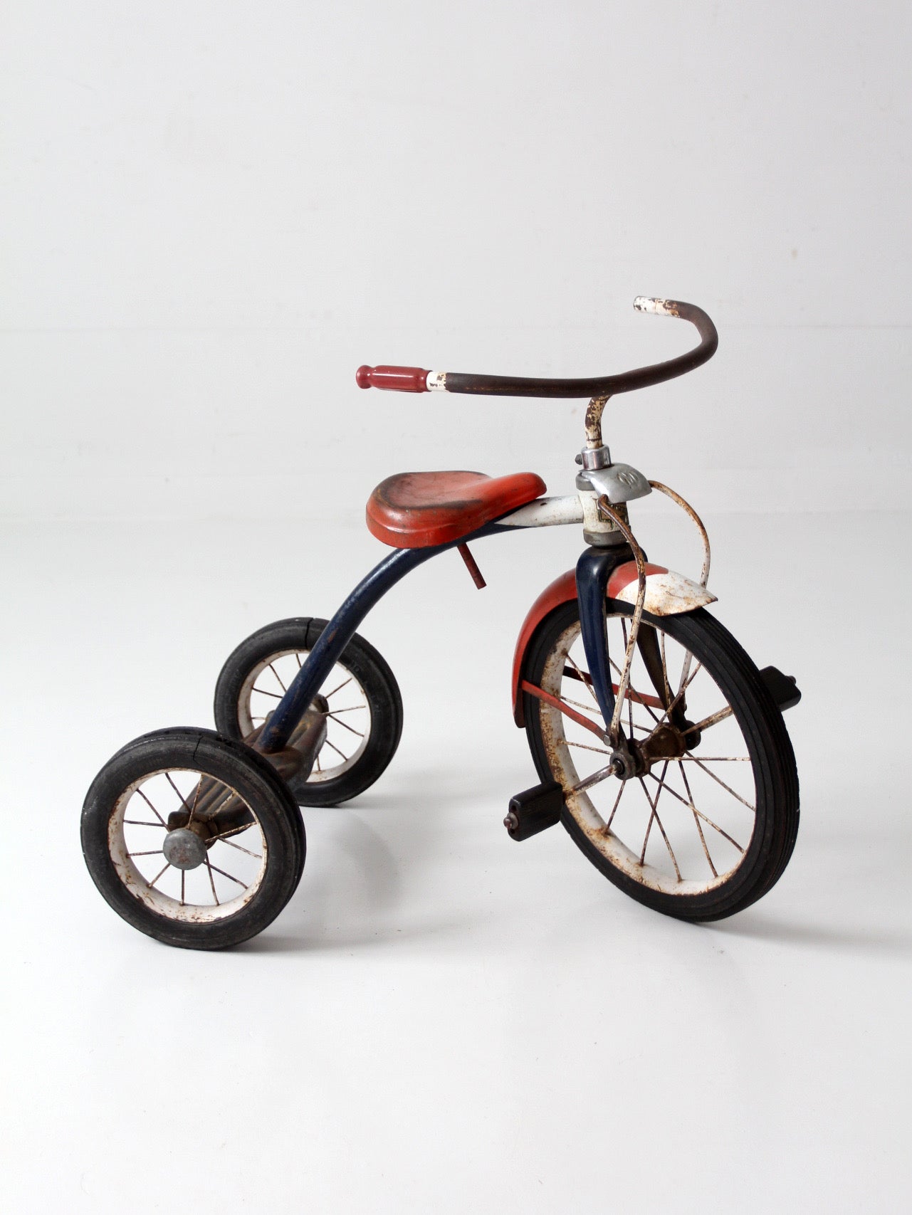 1950s Midwest Industries Americana children's tricycle