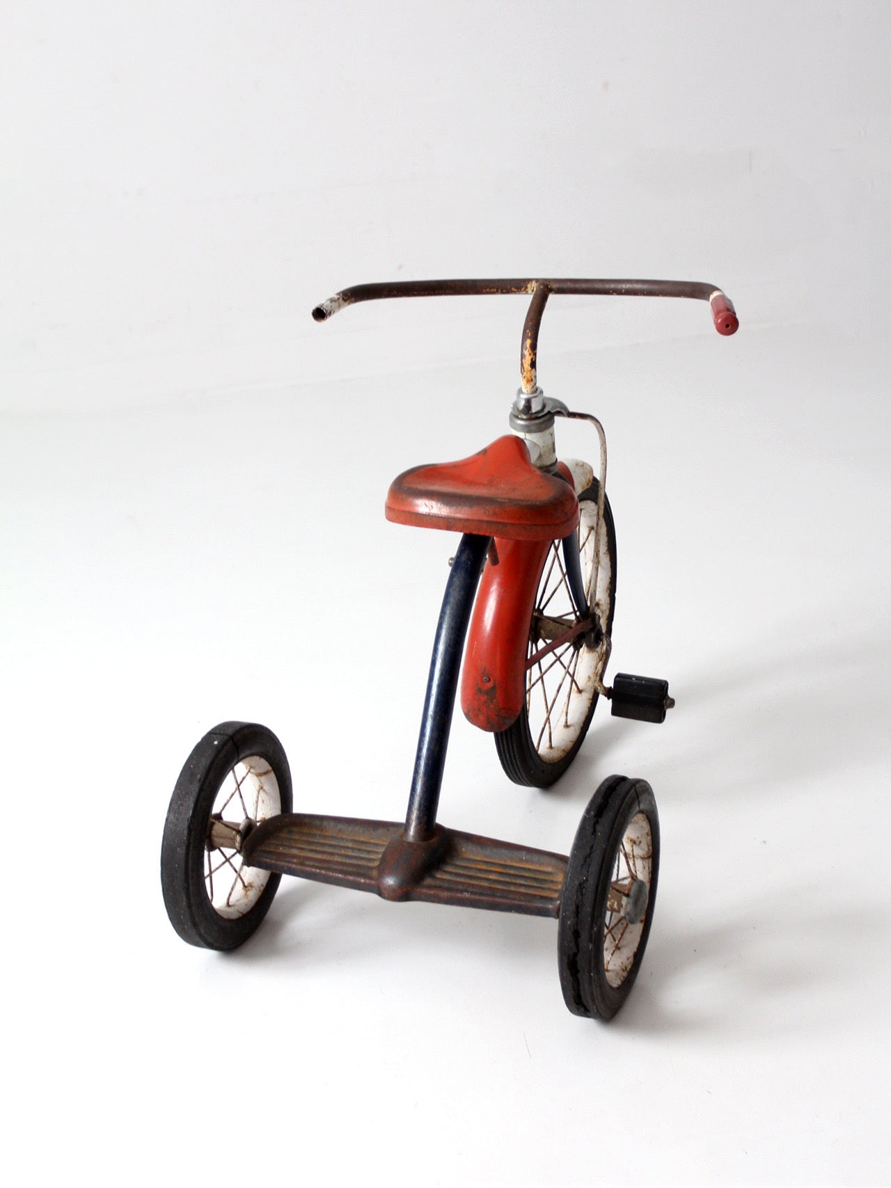 1950s Midwest Industries Americana children's tricycle