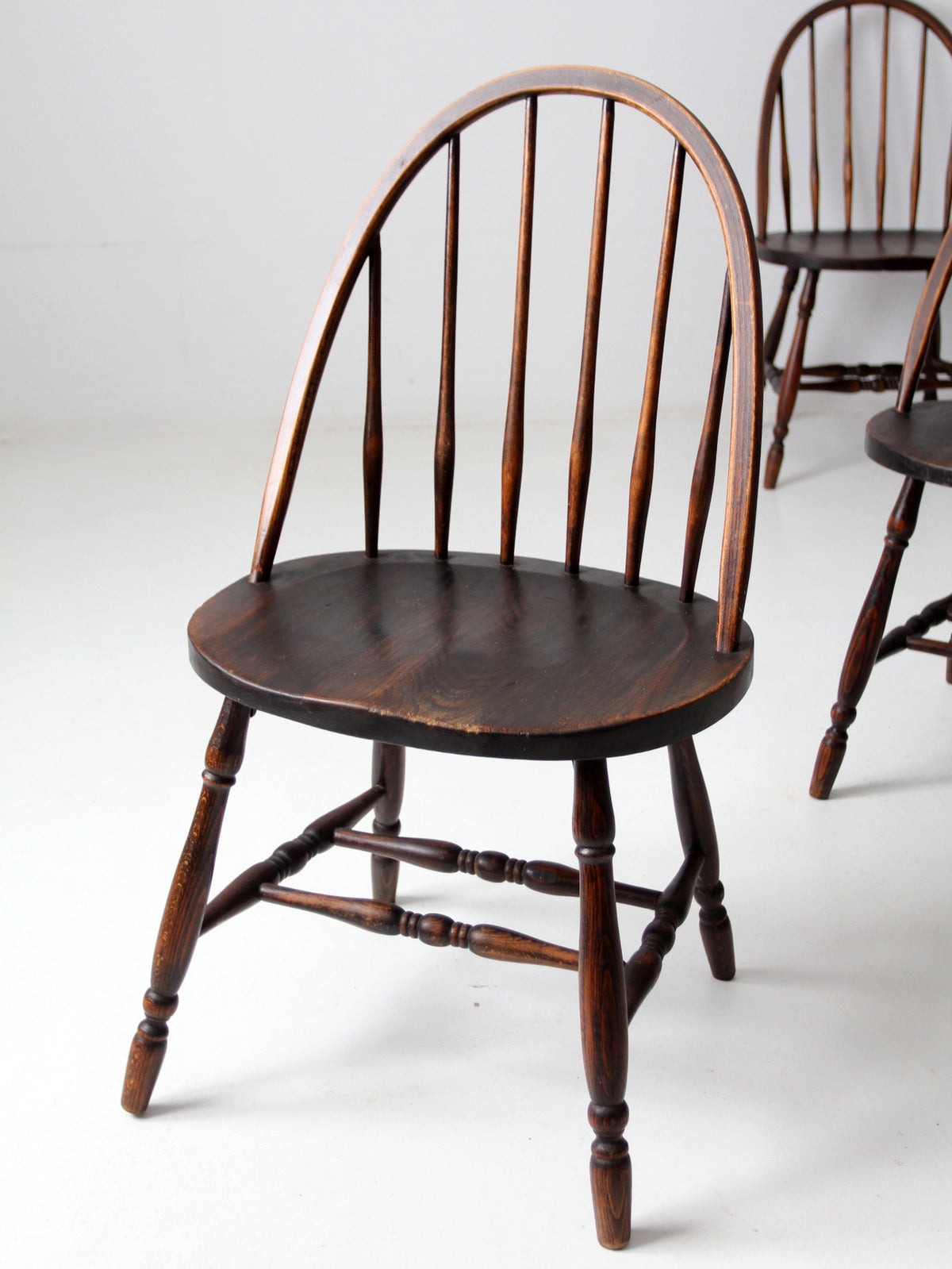 set of 4 vintage Windsor hoop back dining chairs