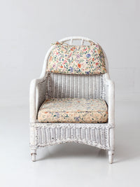 antique white wicker lounge chair