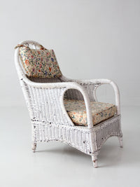 antique white wicker lounge chair