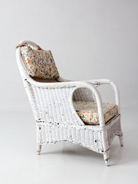 antique white wicker lounge chair