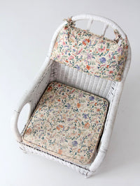 antique white wicker lounge chair