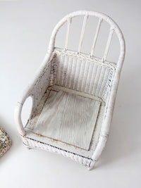antique white wicker lounge chair