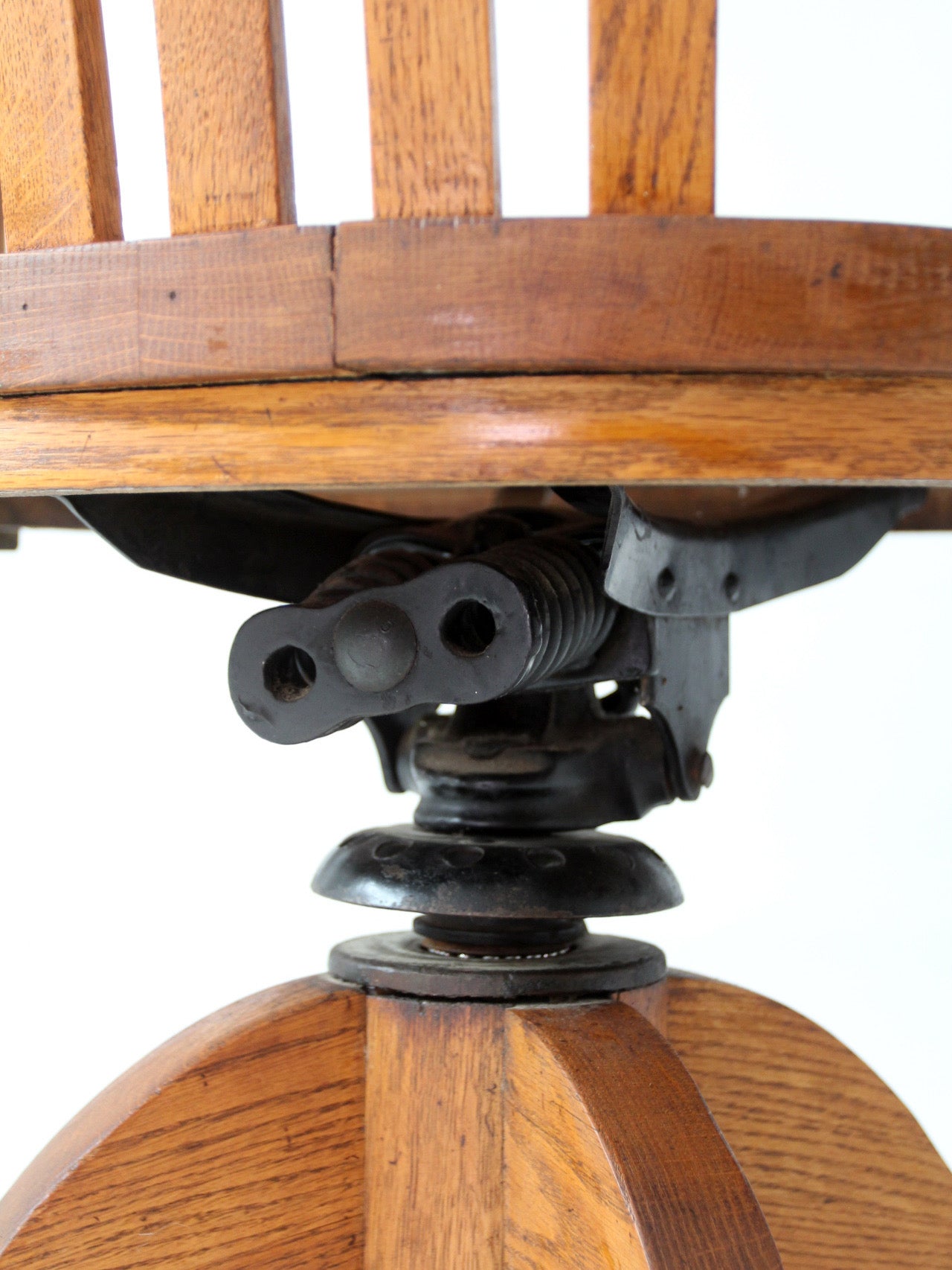antique Gunlocke banker' swivel desk chair
