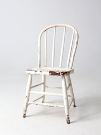 antique white spindle back chair