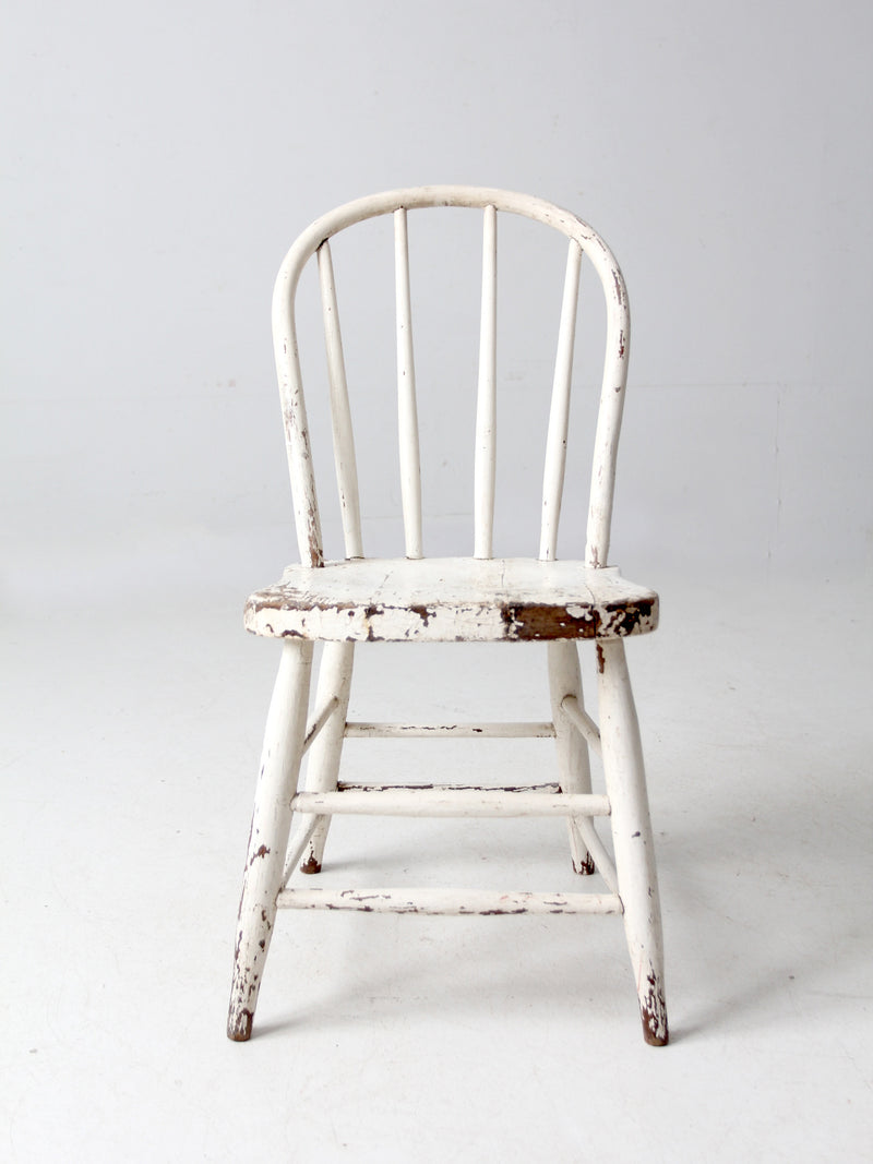 antique white spindle back chair