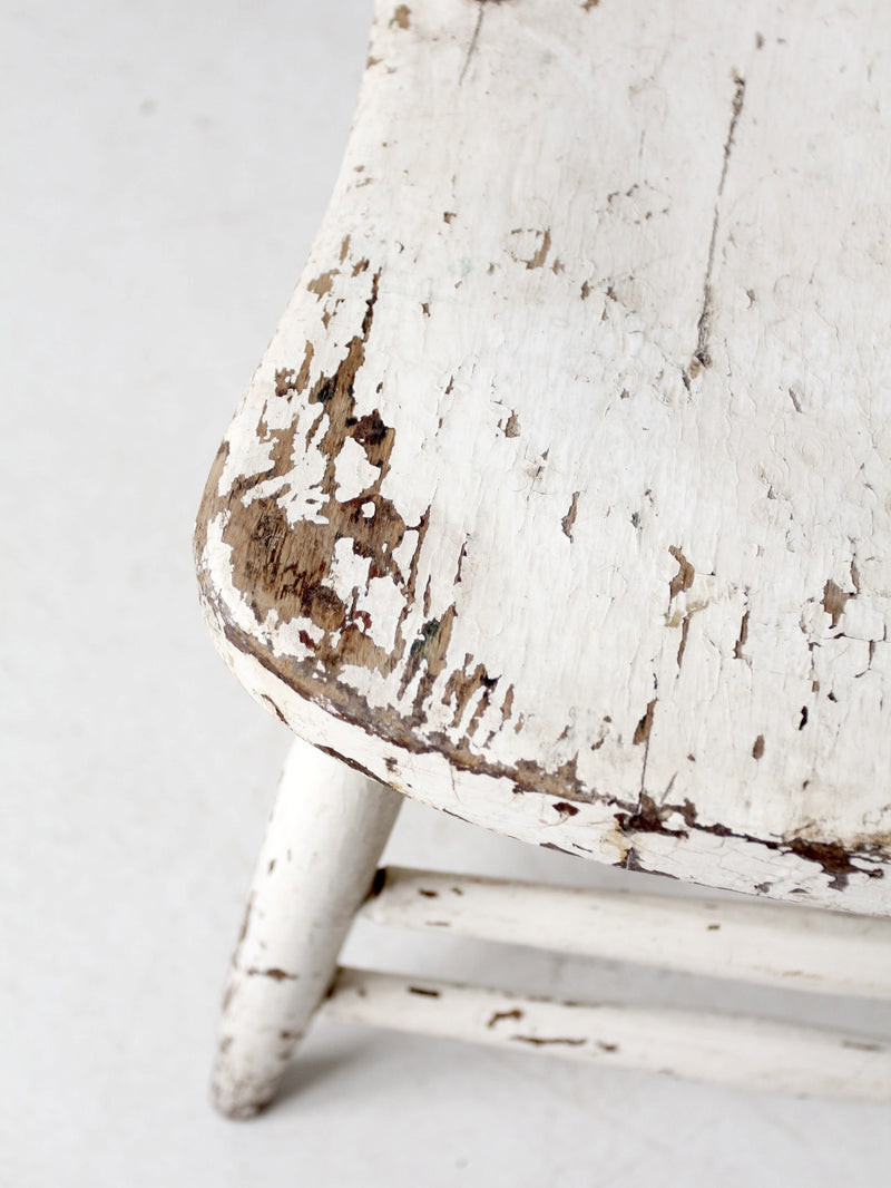antique white spindle back chair