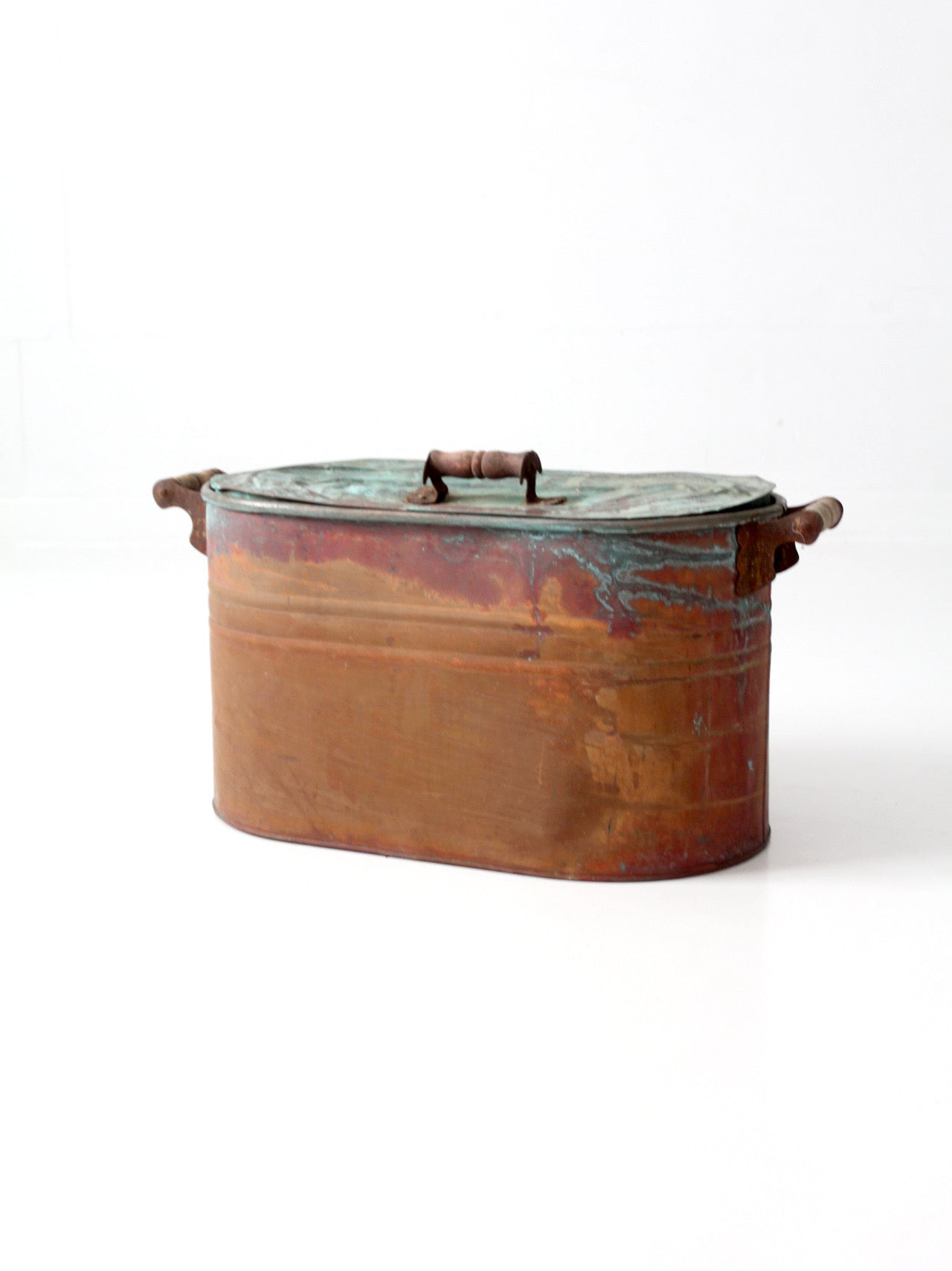 antique copper wash boiler with lid