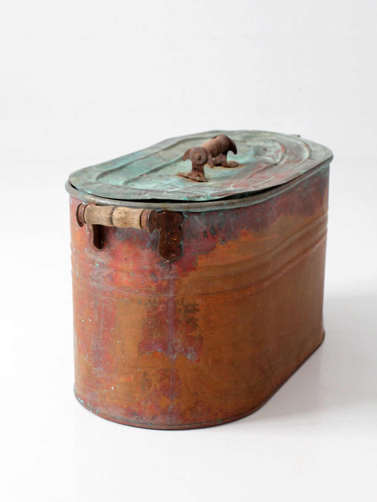 antique copper wash boiler with lid