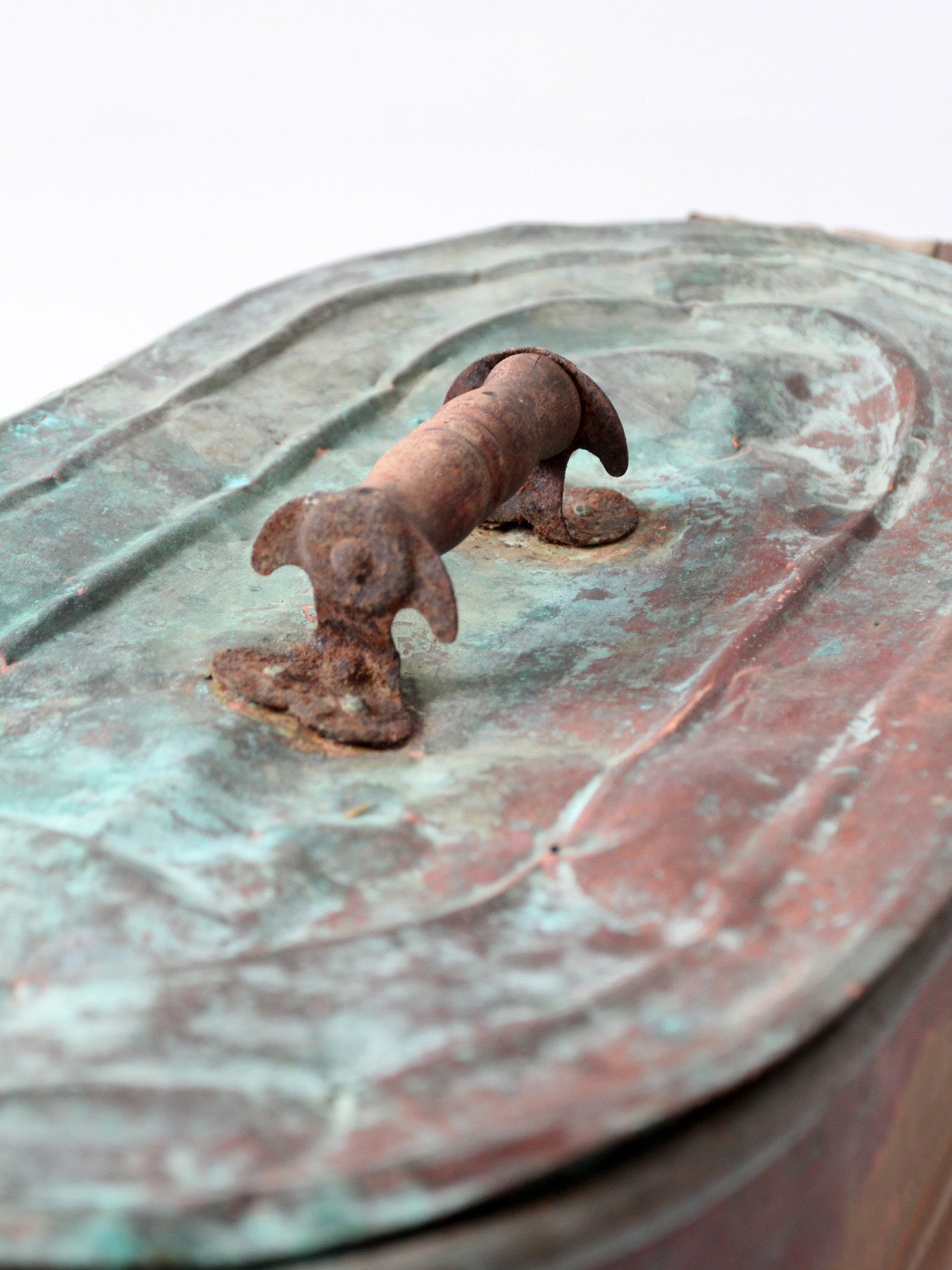 antique copper wash boiler with lid