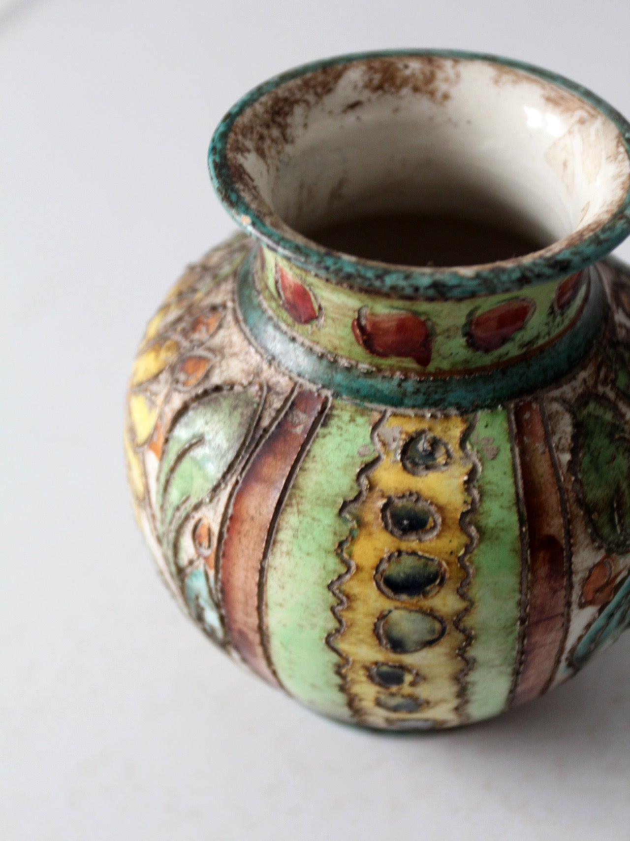 mid-century Italian majolica sgraffito vase