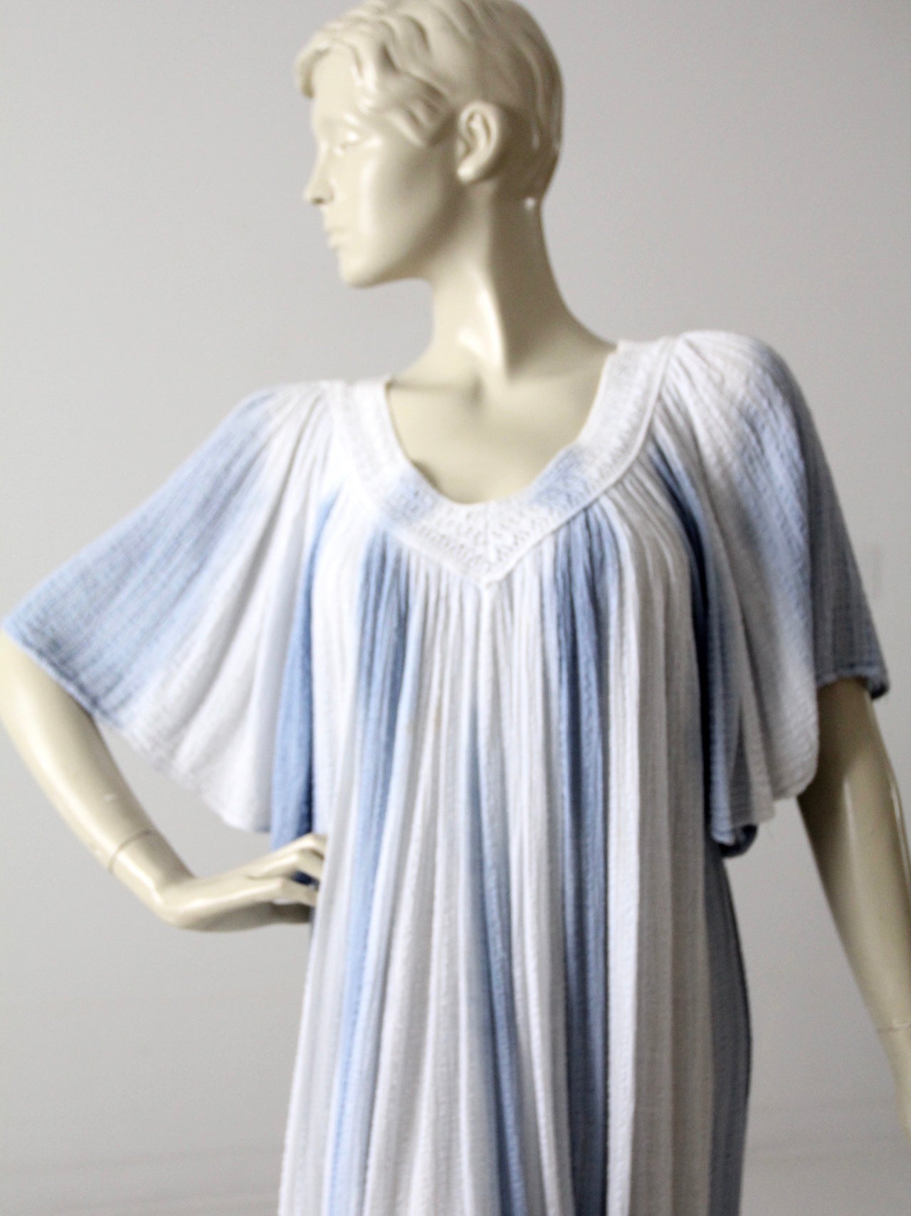 vintage 1970s blue & white gauze cotton dress