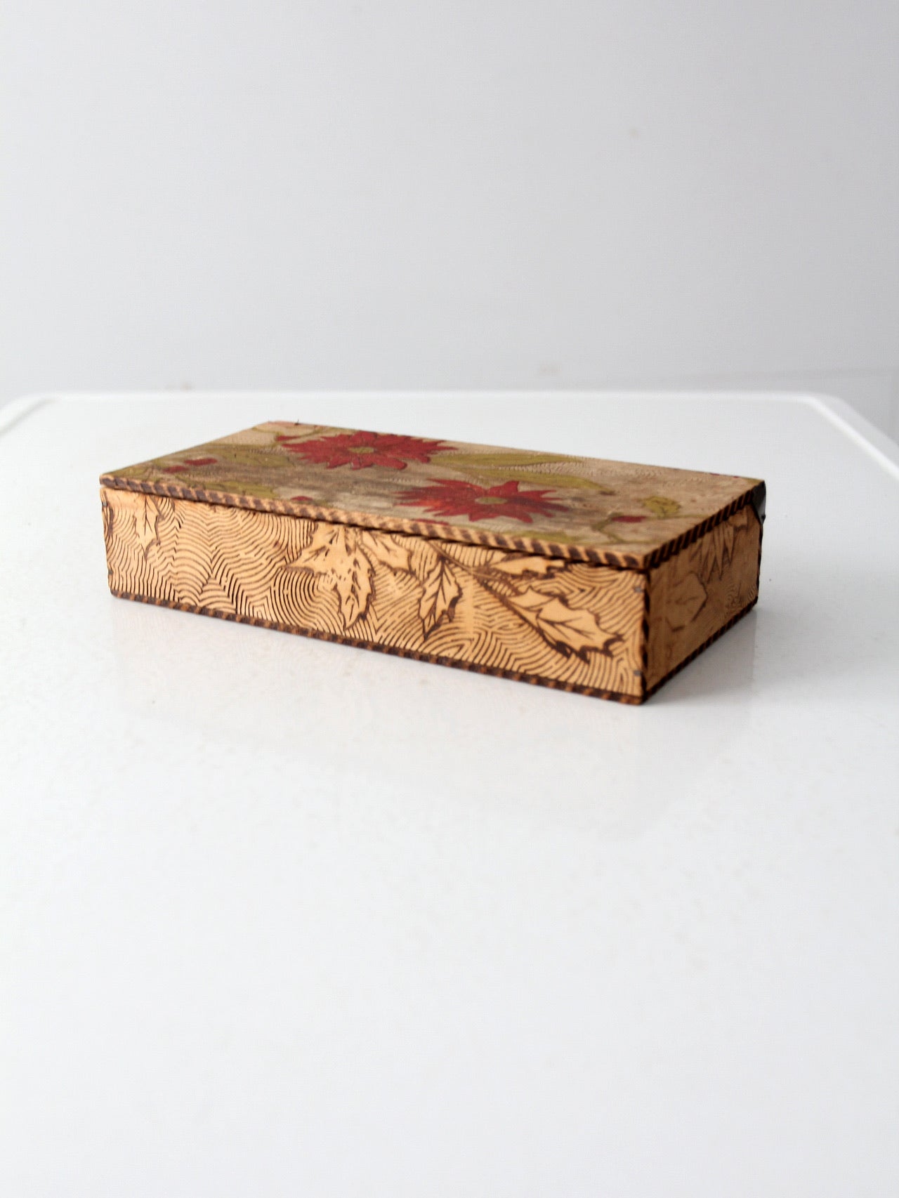Victorian pyrography box – 86 Vintage