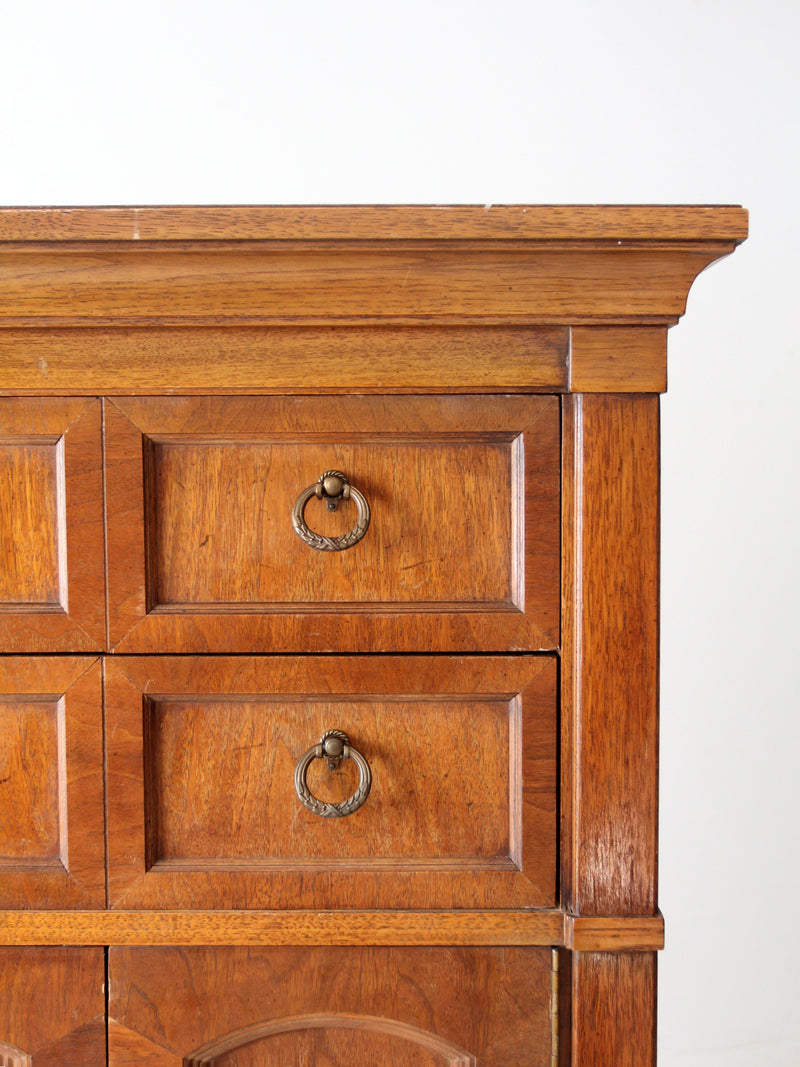 vintage Thomasville chest of drawers