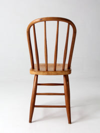 antique Windsor bow back side chair
