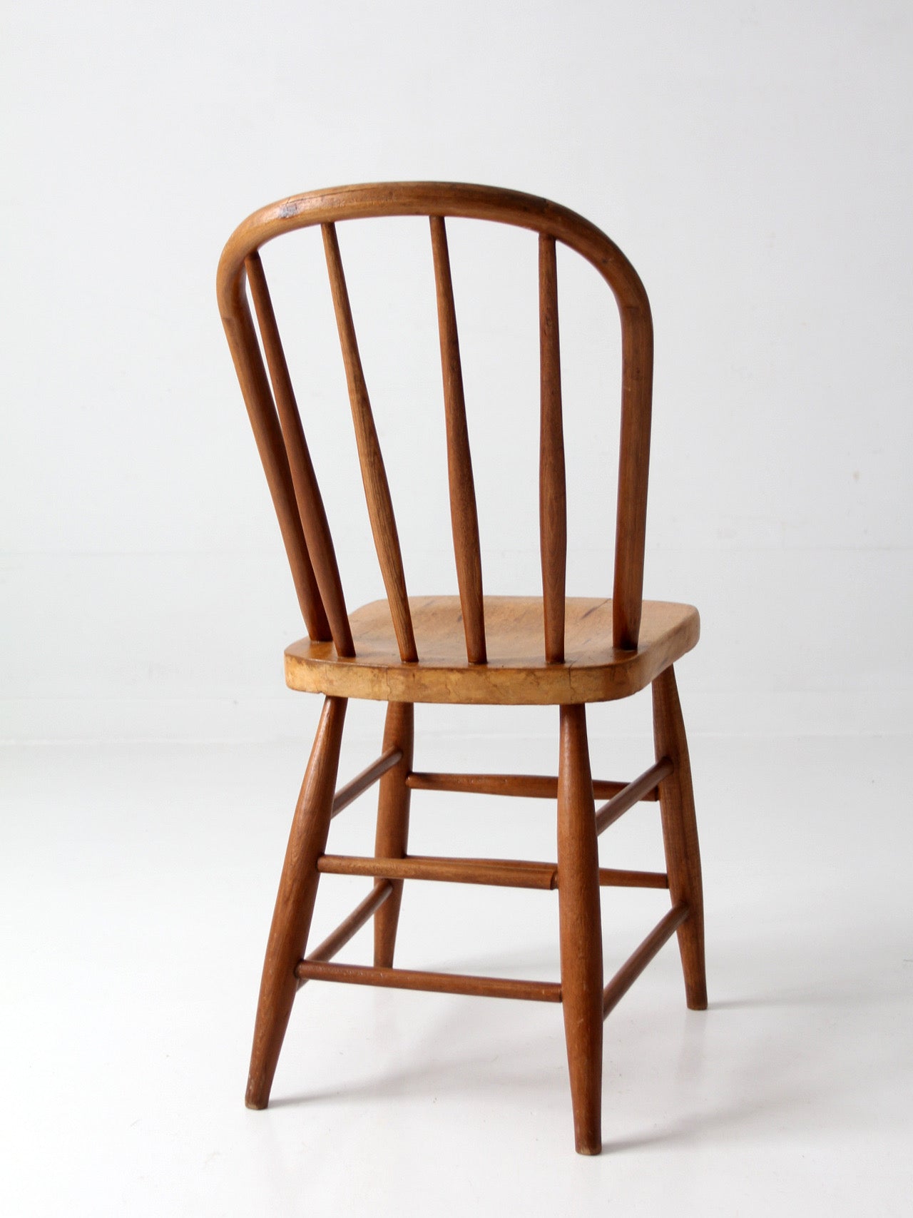 antique Windsor bow back side chair