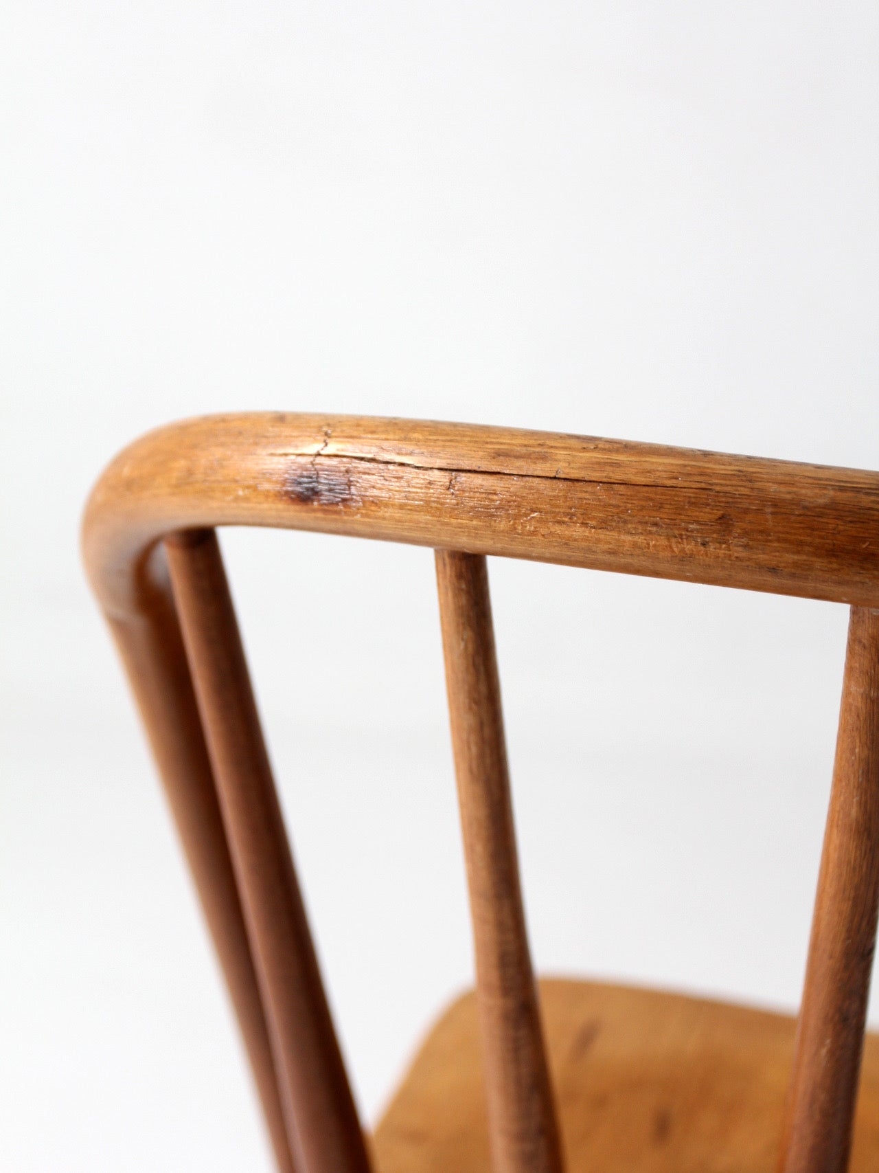 antique Windsor bow back side chair