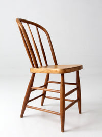 antique Windsor bow back side chair