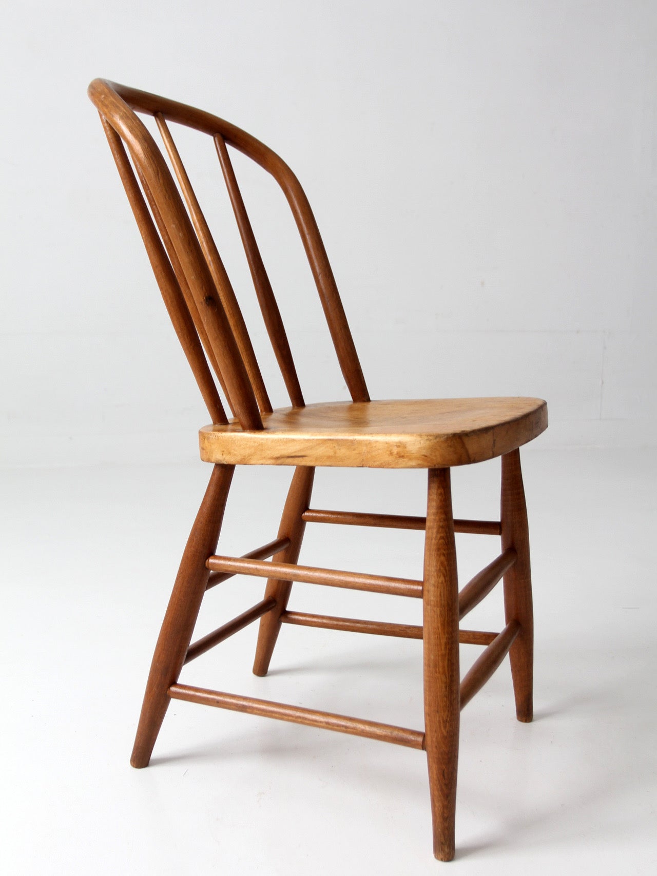 antique Windsor bow back side chair
