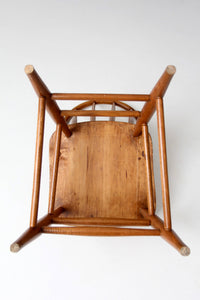 antique Windsor bow back side chair
