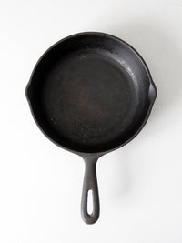 vintage cast iron 8 inch skillet