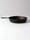 vintage unmarked Wagner No. 8 cast iron skillet