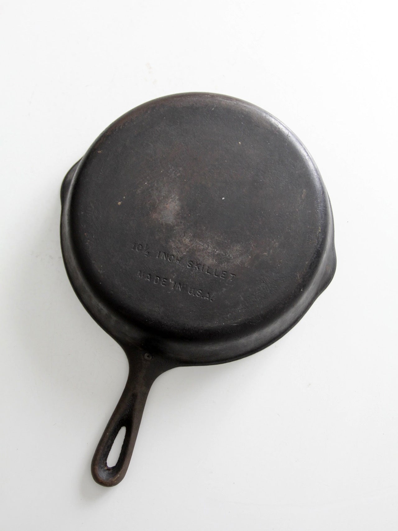 vintage unmarked Wagner No. 8 cast iron skillet
