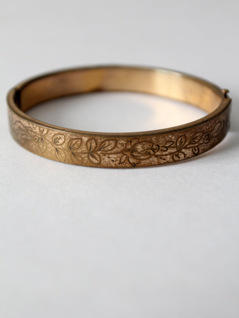 vintage gold tone etched bangle bracelet