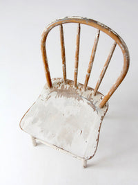 vintage painted Windsor bow back chair