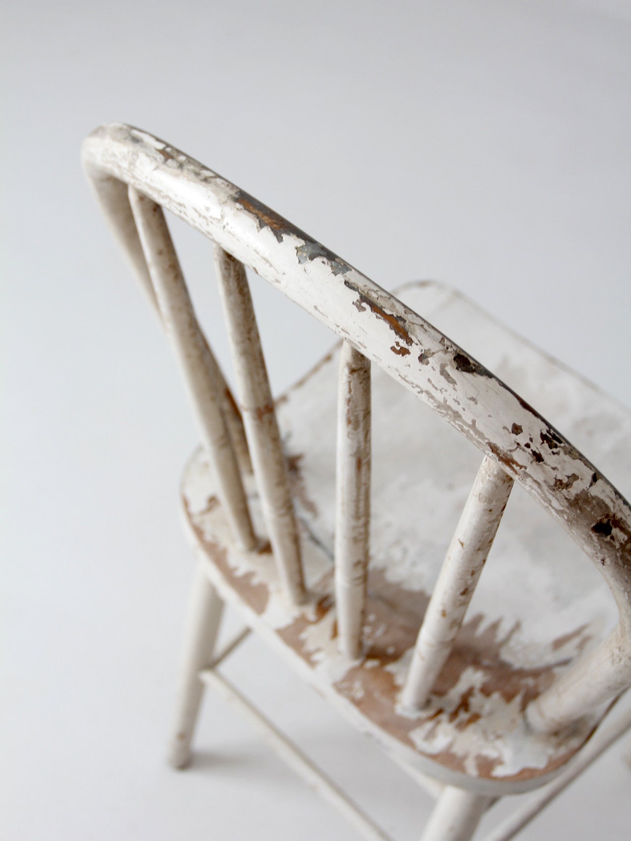 vintage painted Windsor bow back chair
