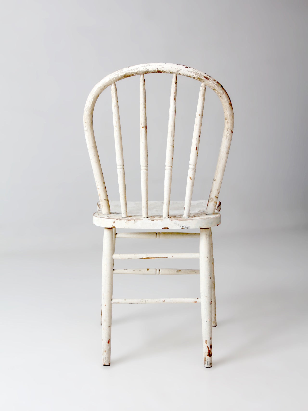 vintage painted Windsor bow back chair