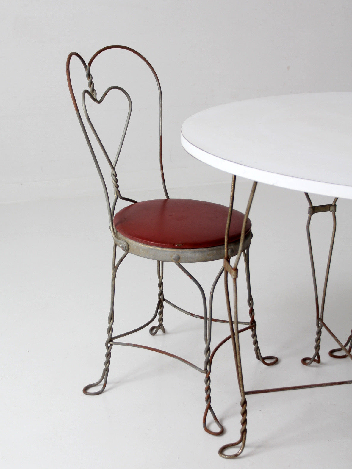 1960s Simpson Bosworth heart back ice cream parlor dinette set