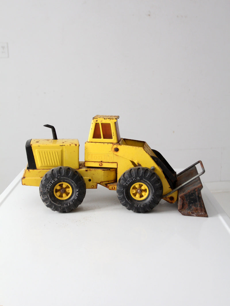 early 1970s Tonka Mighty Loader toy truck