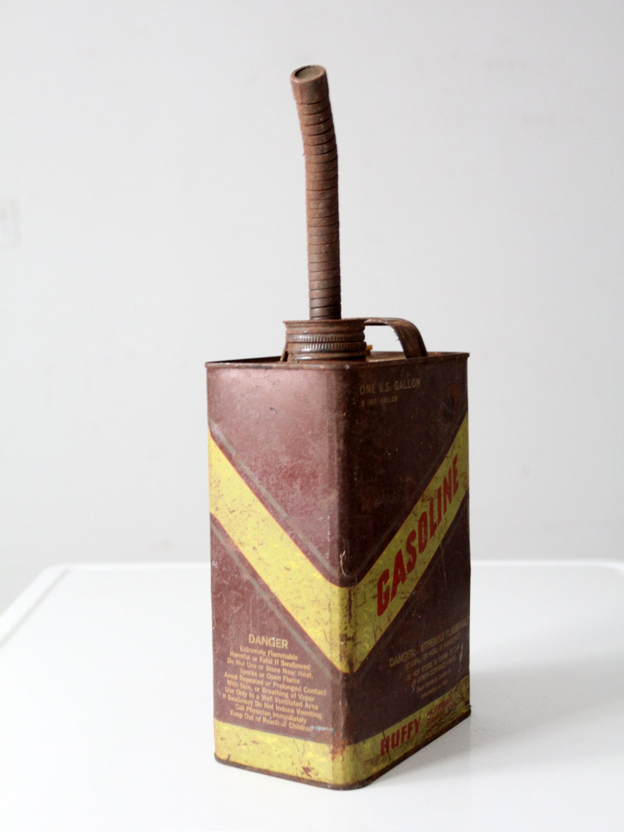 vintage Huffy one gallon metal gas can