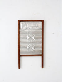 1940s Hand-E Magic Circles washboard