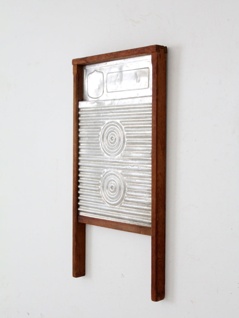 1940s Hand-E Magic Circles washboard