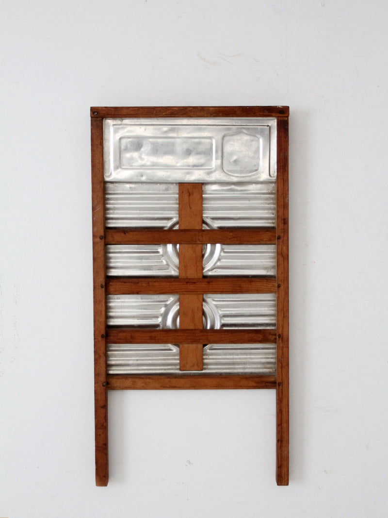 1940s Hand-E Magic Circles washboard