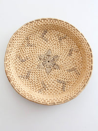 vintage handwoven Southwestern basket tray