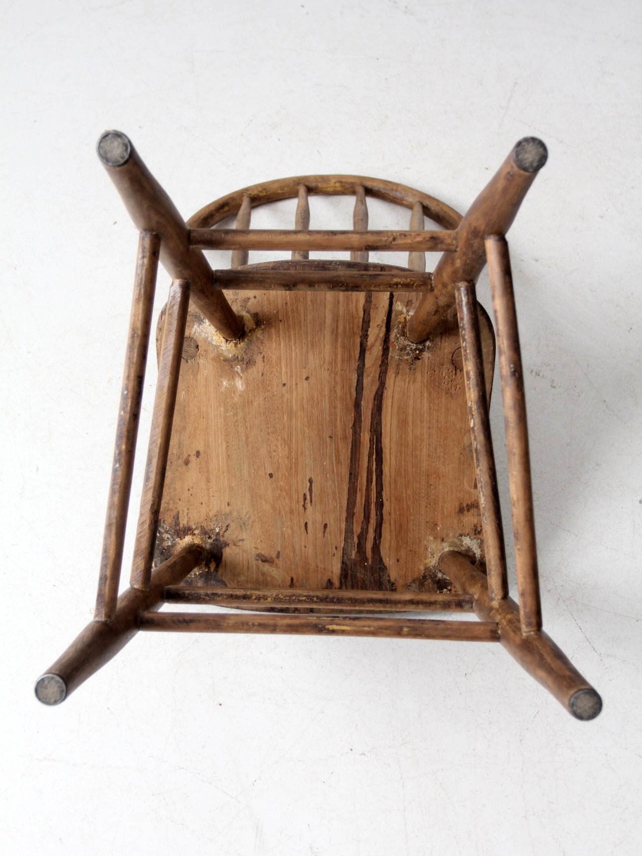 antique farmhouse spindle back Windsor chair