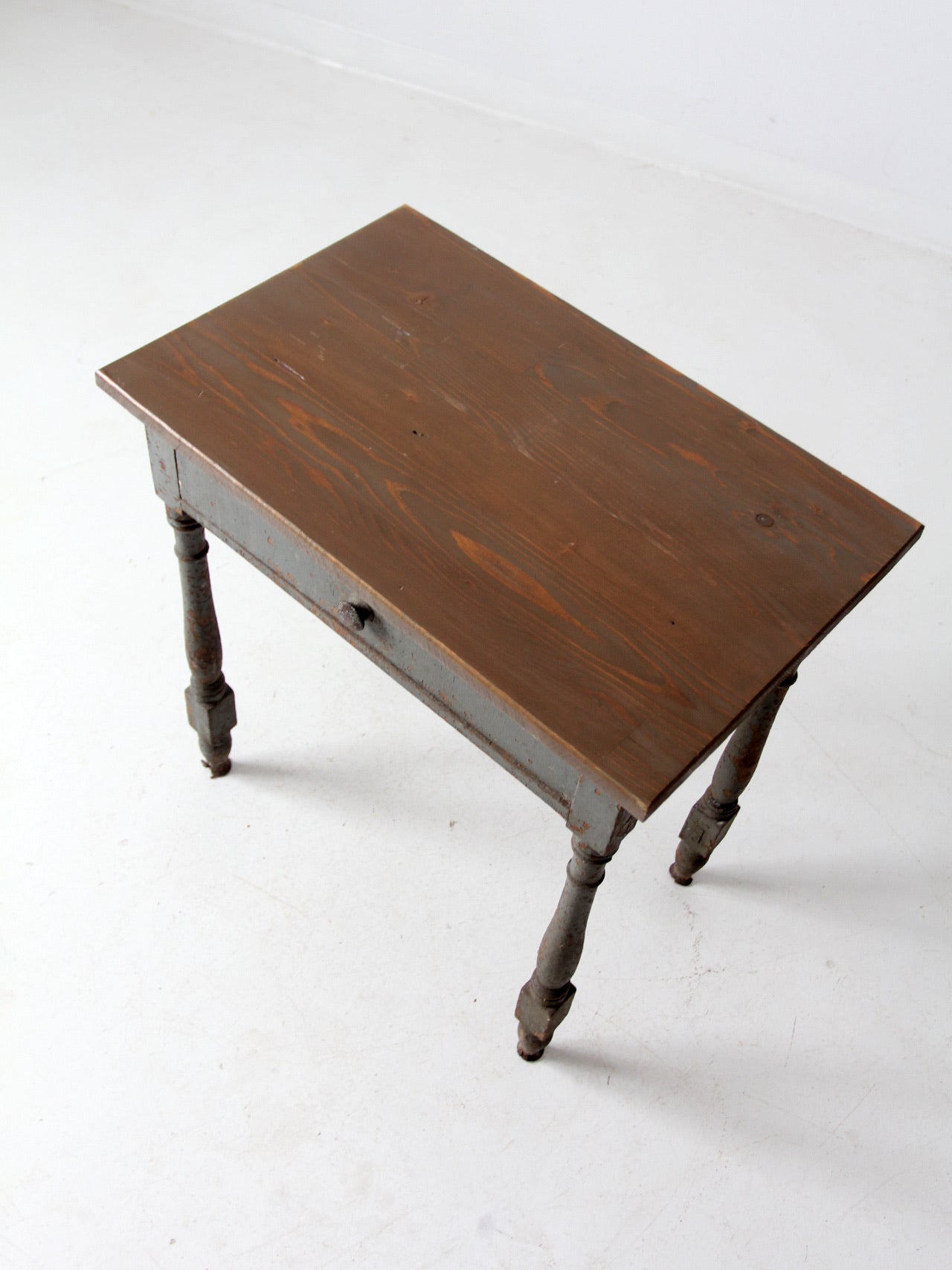 antique primitive side table – 86 Vintage