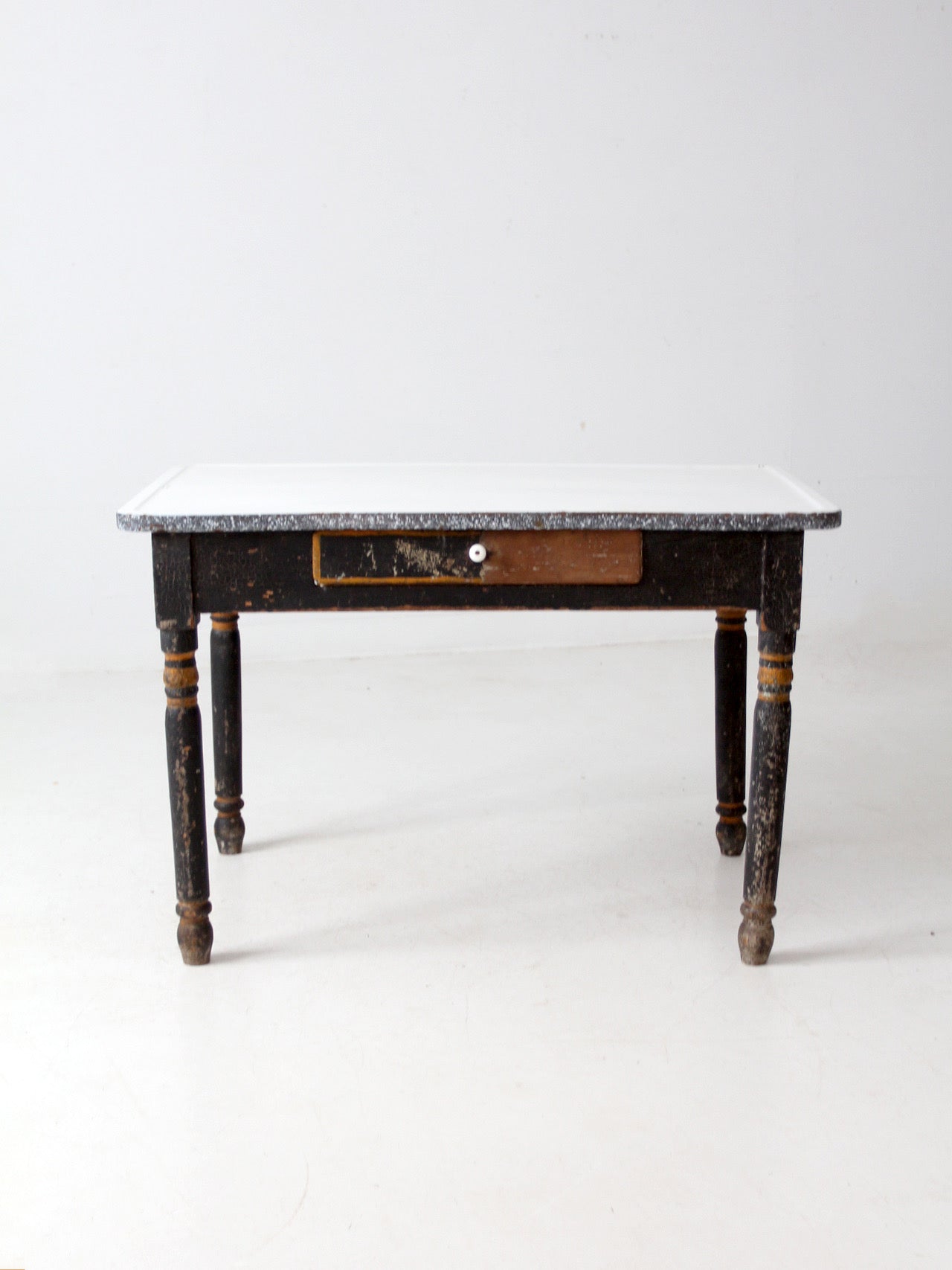 antique enamel top kitchen table – 86 Vintage