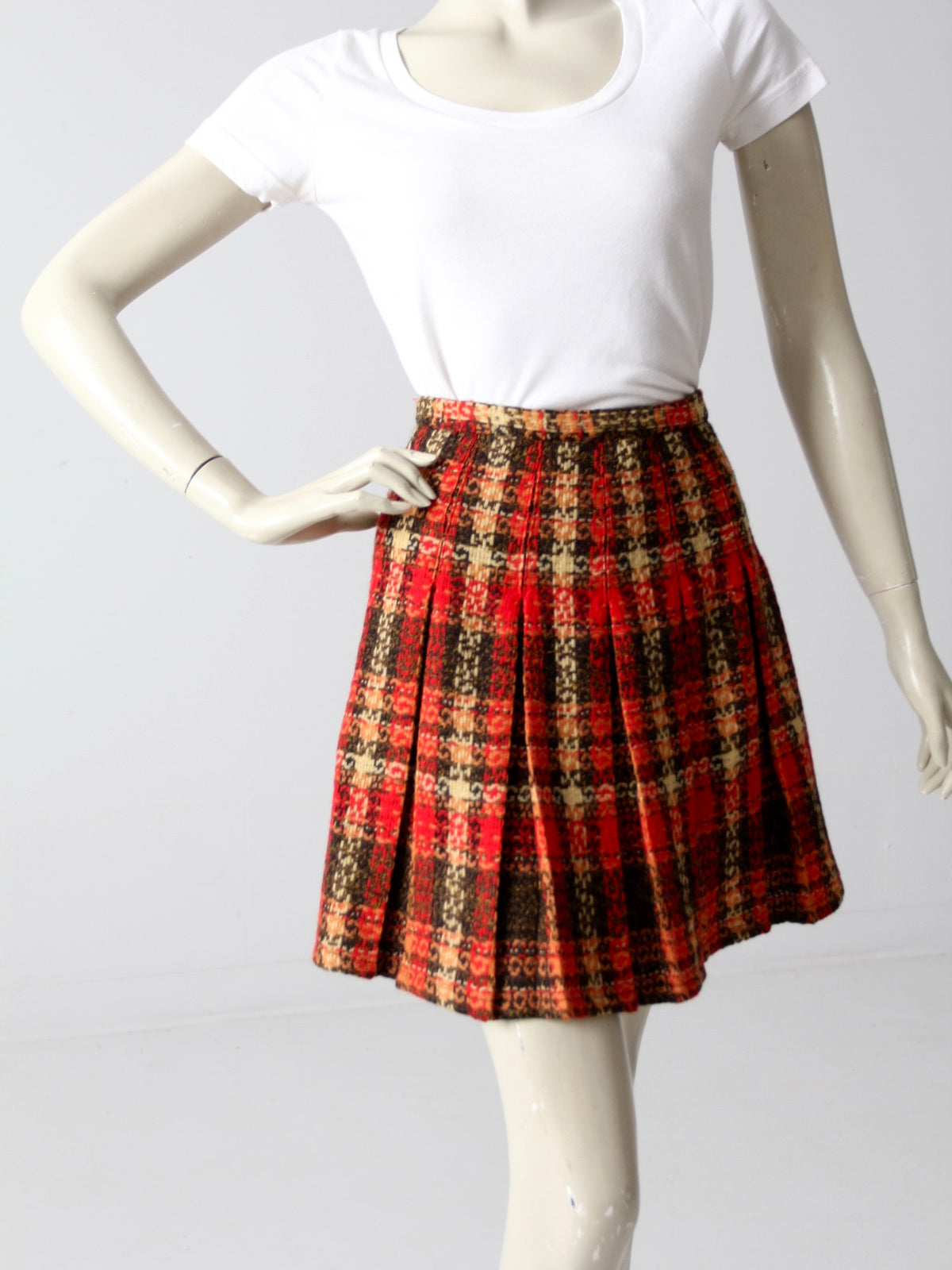 vintage 1960s red plaid mini skirt