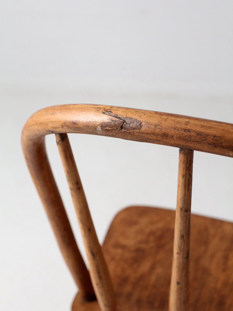 antique spindle back Windsor chair