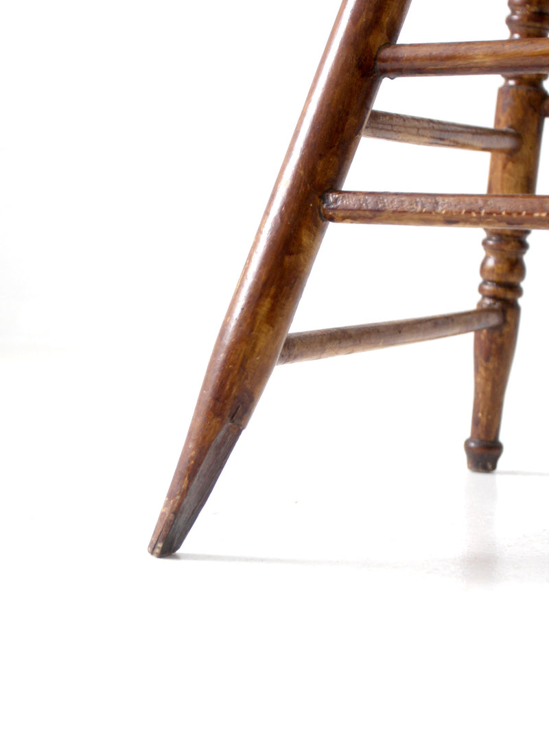 antique Windsor arm chair