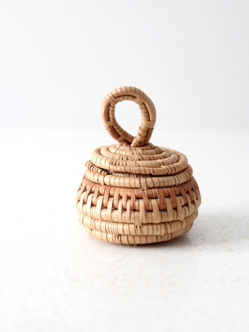 vintage hand woven grass basket set of 3